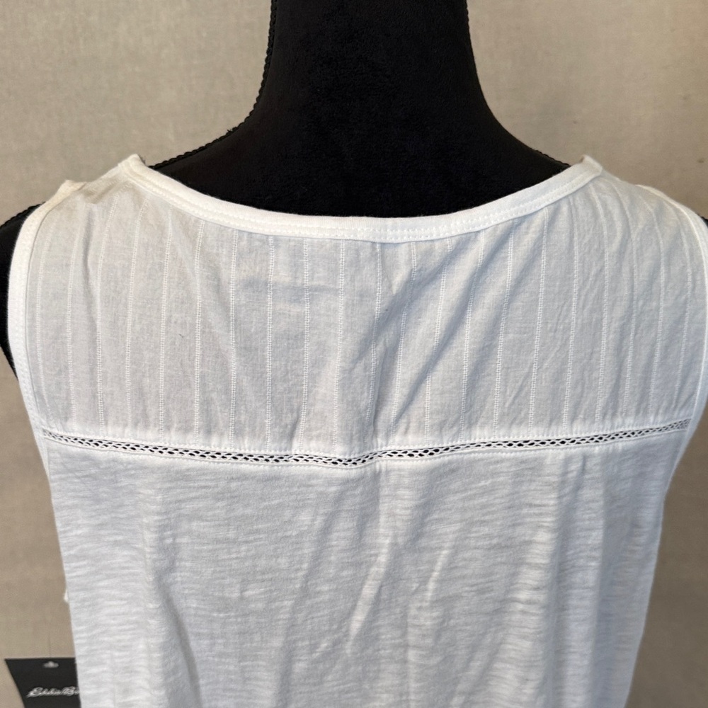 NWT Eddie Bauer Women's White V-neck Sleeveless Top - Size XL - feminine details - Picture 7 of 10